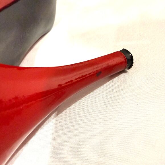 Stunning Bandolino Red Patent Pointed Toe Stiletto Pumps Size 7 - Picture 6 of 7